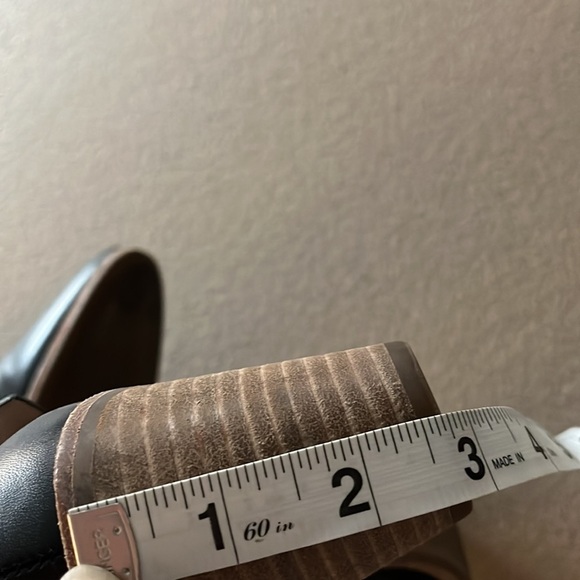 G H BASS & CO Sylvia Ankle Black Leather Bootie - Size 8 - Picture 8 of 9